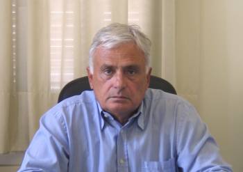 Eκκληση Μανιάτη σε Τσίπρα για άμεση σύναψη συμφωνίας, ώστε να μην καταρρεύσει ο τουρισμός