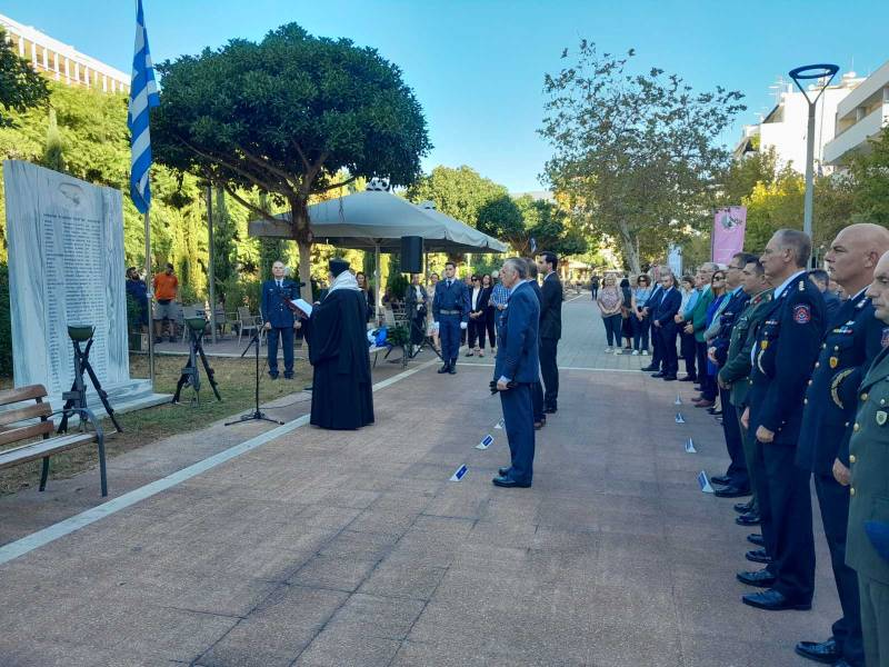 Καλαμάτα: Τίμησαν τους 41 Μεσσήνιους πεσόντες αεροπόρους (βίντεο-φωτογραφίες)
