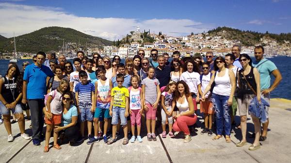 Ταξιδεύοντας στον ονειρεμένο Πόρο με τον Πολιτιστικό Σύλλογο Βέργας