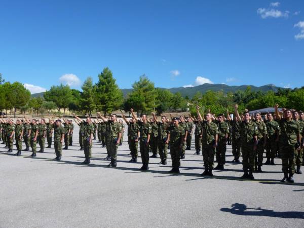 Ορκωμοσία νεοσύλλεκτων της 2014 Ε' ΕΣΣΟ στο 9ο Σύνταγμα Πεζικού