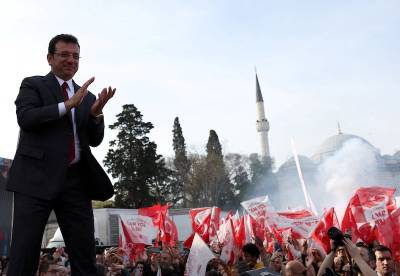 Τουρκία: Νέο μπαράζ συλλήψεων στον δήμο Κωνσταντινούπολης στο πλαίσιο της υπόθεσης Ιμάμογλου