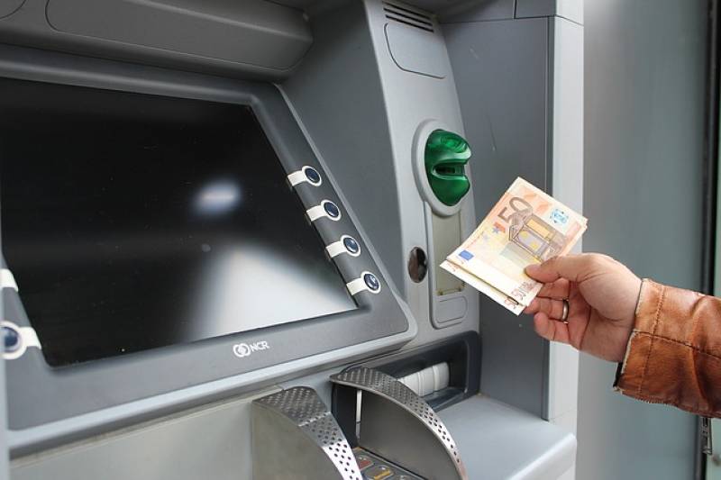 Καλαμάτα: Σύλληψη 22χρονου για ανάληψη με… κλεμμένη κάρτα - Ακόμα 25 συλλήψεις στην Μεσσηνία