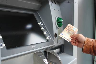 Καλαμάτα: Σύλληψη 22χρονου για ανάληψη με… κλεμμένη κάρτα - Ακόμα 25 συλλήψεις στην Μεσσηνία