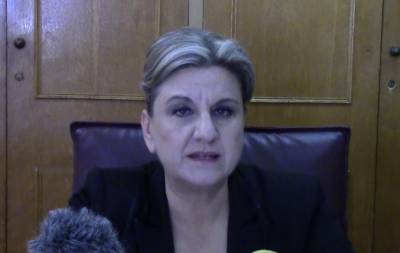 Οι οφειλόμενες απαντήσεις της Περιφερειακής Ενότητας