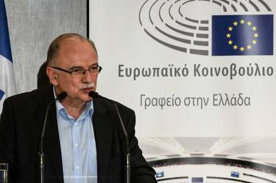 Παπαδημούλης: "Πιο συνεκτική η κοινοβουλευτική πλειοψηφία μετά την αποχώρηση των ΑΝΕΛ"