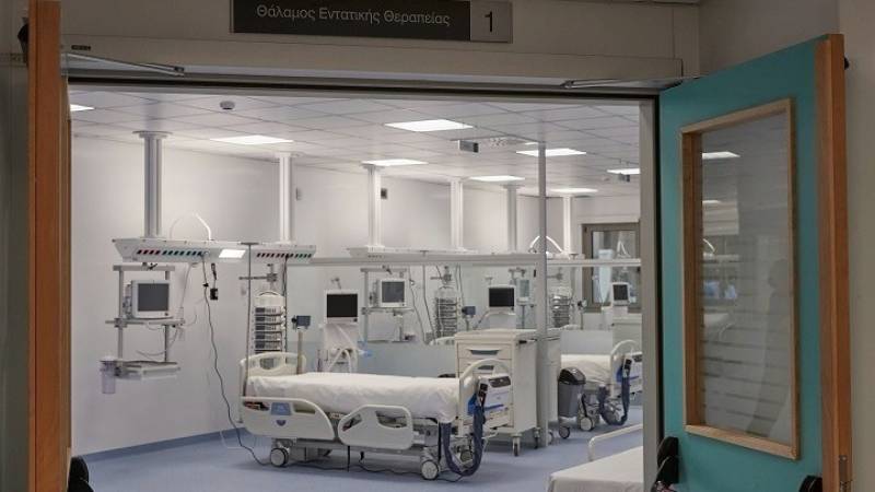 Σε εξέλιξη οι απαραίτητες εξετάσεις για τη λήψη οργάνων του μικρού Άγγελου που κακοποιήθηκε και είναι εγκεφαλικά νεκρός