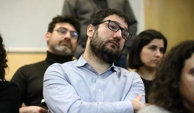 Ηλιόπουλος: Είναι ντροπή να λένε ότι έσωσαν τα Χριστούγεννα