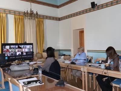 Πελοπόννησος: Τηλεδιάσκεψη για τουρισμό με την συμμετοχή της αντιπεριφερειάρχη Άννας Καλογεροπούλου