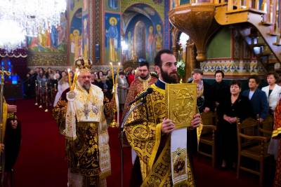 Ο εορτασμός των Χριστουγέννων στη Μητρόπολη Μεσσηνίας (φωτογραφίες)