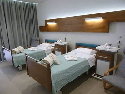 Εγκαίνια του πολυτελούς οίκου για ηλικιωμένους