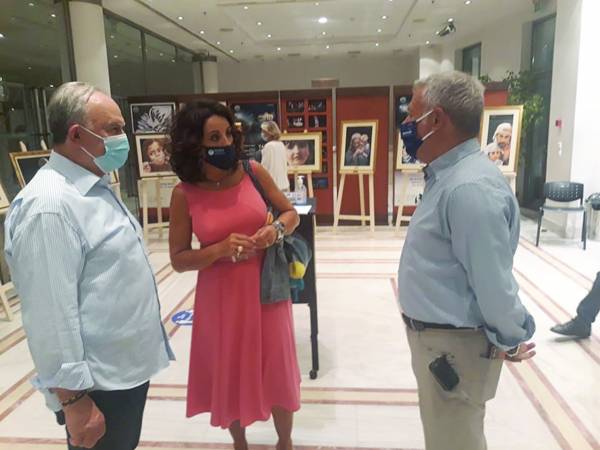 Εκθεση ζωγραφικής του Δημήτρη Ηλιόπουλου στη Θεσσαλονίκη (φωτογραφίες)