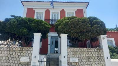 Φωτογραφική έκθεση του Matt Stirn στην Οικία Τσικλητήρα στην Πύλο