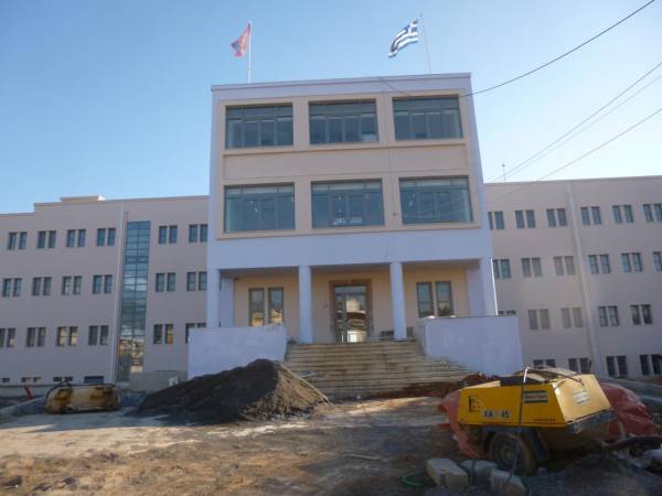 Σημαντική η σωστή αξιοποίηση των χώρων που θα αφήσει πίσω το νέο Δημαρχείο Καλαμάτας