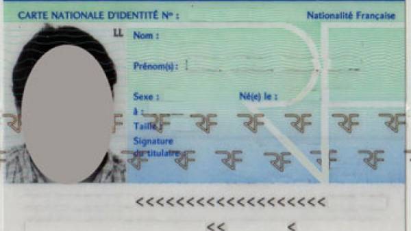 Σύρος προσπάθησε να ταξιδέψει από Καλαμάτα για Λονδίνο με πλαστή ταυτότητα