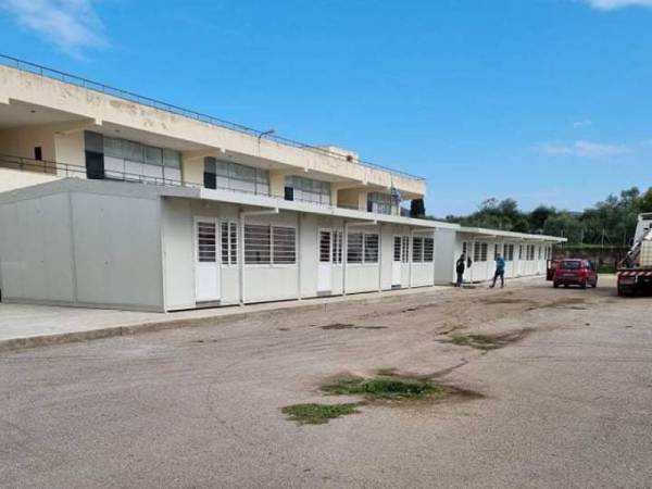 Αφήνουν τα παιδιά σε στατικά ανεπαρκές σχολείο