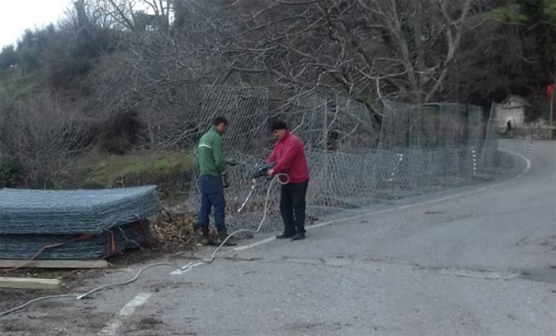 Εργα στήριξης του δρόμου στις Πηγές Ταϋγέτου (βίντεο)