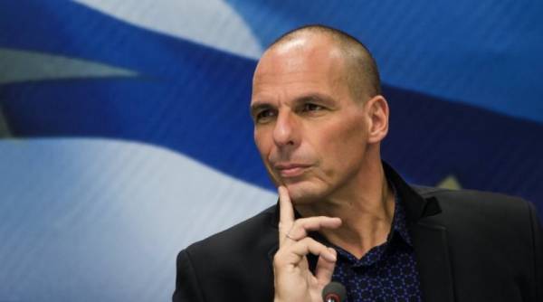 Τι περιλαμβάνει η έκθεση Βαρουφάκη