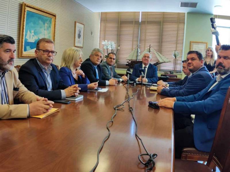 Νέα χρηματοδοτικά εργαλεία για τους δήμους ζήτησε ο Βασιλόπουλος από τον γ.γ. Αυτοδιοίκησης