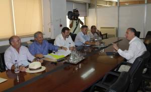 Συγκροτούνται επιτροπές για αλλαγές στην αυτοδιοίκηση: Κυβέρνηση - δήμαρχοι σε διάλογο για νέο νόμο