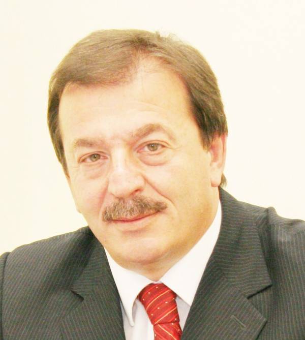 Ενίσχυση του Λιμεχαρχείου Καλαμάτας με περιπολικό σκάφος ζητάει ο Σαμπαζιώτης