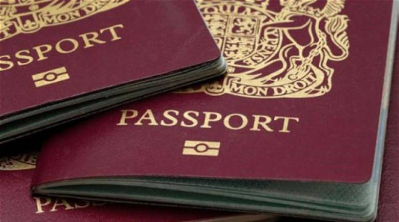 Νέες συλλήψεις για πλαστά έγγραφα στο αεροδρόμιο Καλαμάτας