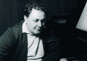 Την Κυριακή στο Πνευματικό Κέντρο: Αφιέρωμα στο Μάνο Χατζηδάκι από το Λύκειο Ελληνίδων