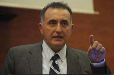 Οι επιστήμονες υγείας μάχονται στην πρώτη γραμμή κατά της πανδημίας