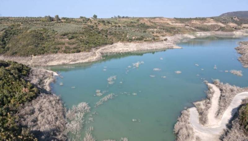 Το Φιλιατρινό Φράγμα γίνεται αποξηραμένη λίμνη - Ανησυχία στον αγροτικό κόσμο της Τριφυλίας