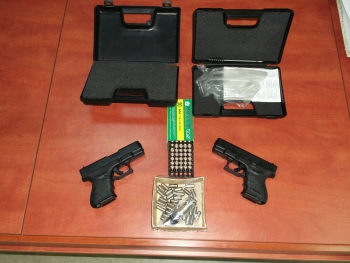 Συνελήφθη μία 51χρονη για παράνομη κατοχή όπλων σε σπίτι στην Αργολίδα