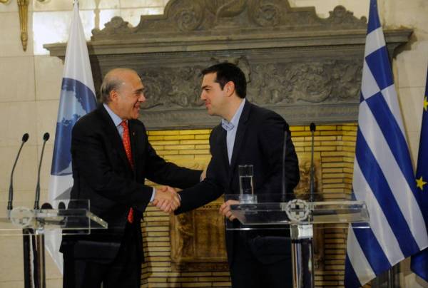 Τσίπρας σε Γκουρία: "Σαρωτικές μεταρρυθμίσεις και σύγκρουση με τα κακώς κείμενα"