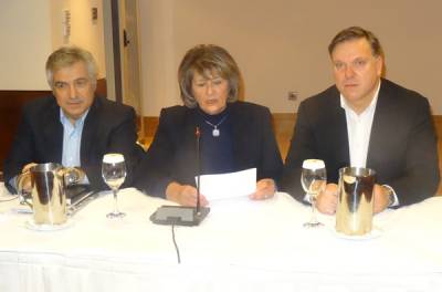 Πολιτική σύγκλιση ζήτησαν Πεταλωτής - Καρχιμάκης από την Καλαμάτα