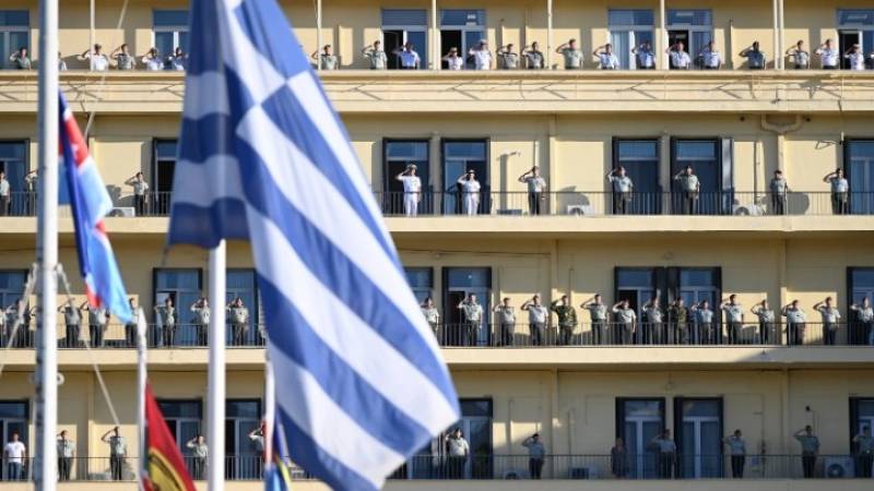 Βουλή: "Υιοθέτηση" και στήριξη μέχρι τα 25 του χρόνια του αγέννητου παιδιού του σμηναγού Χρήστου Μουλά