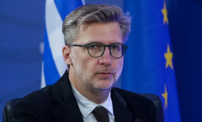 Σκέρτσος: Καμπανάκι για τους ανεμβολίαστους άνω των 60 ετών - «20 φορές πιθανότερο να νοσήσουν πολύ βαριά»