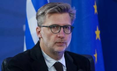 Σκέρτσος: Καμπανάκι για τους ανεμβολίαστους άνω των 60 ετών - «20 φορές πιθανότερο να νοσήσουν πολύ βαριά»