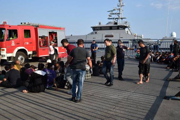 Καλαμάτα: Προφυλακίστηκαν 2 Μαροκινοί για διακίνηση μεταναστών - Νέα προθεσμία για τους Ιρακινούς