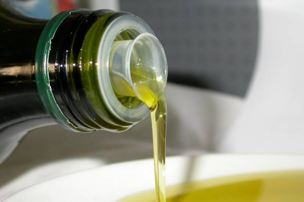 Σε απόγνωση οι ελαιοπαραγωγοί: 2,70 ευρώ το κιλό μέχρι τα 5 δέκατα το ελαιόλαδο