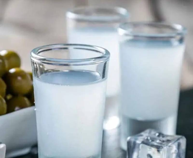 Το ούζο "πρωταγωνιστής" των εξαγωγών των ελληνικών αλκοολούχων ποτών