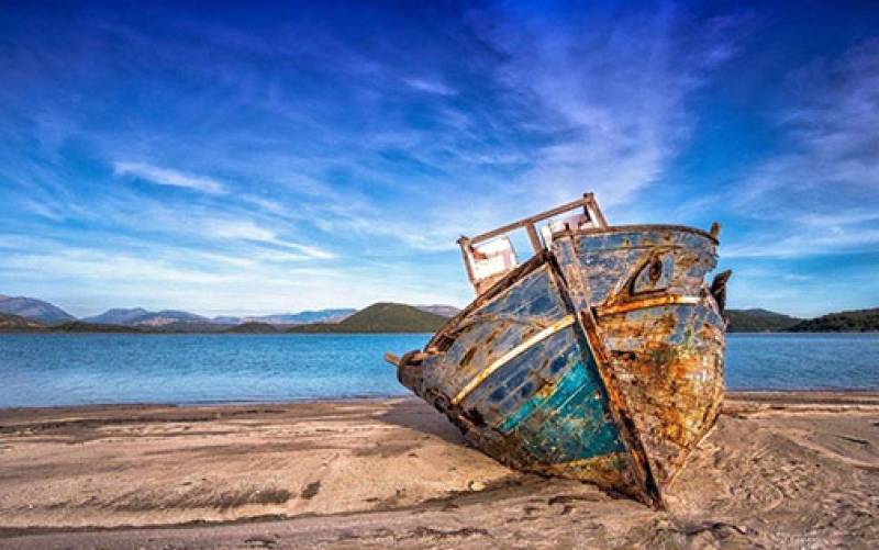 Ακούστε το τραγούδι "Ο γερο-ναυτικός" - Σε μουσική Τάσου Γκρους και στίχους Δημήτρη Σχοινοπλοκάκη