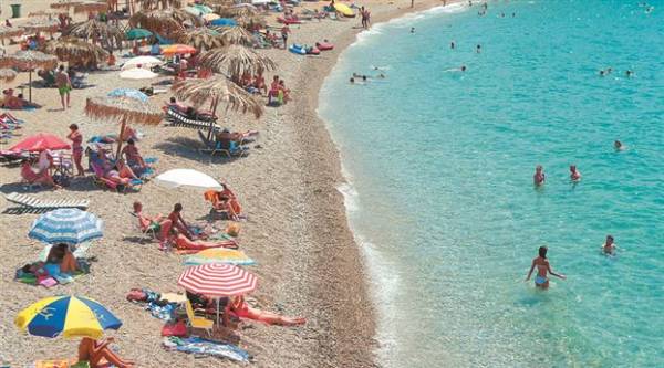 Στις 4 Ιουλίου η δημοπρασία για ξαπλώστρες στο Στόμιο