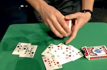 Αστυνομική επιχείρηση στο κέντρο της Καλαμάτας: Συλλήψεις 16 νεαρών σε μικρό... καζίνο