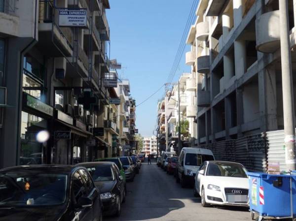 Πεζοδρόμηση και της υπόλοιπης Ιατροπούλου στην Καλαμάτα