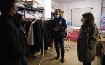 Στο Υπνωτήριο Αστέγων των Γιατρών του Κόσμου η Κατερίνα Σακελλαροπούλου