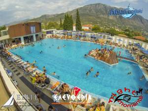 Μεσημεριανό αποχαιρετιστήριο party στην πισίνα του "Elite City Resort" (φωτογραφίες)