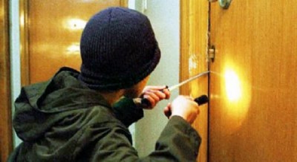Εξιχνιάστηκαν 8 κλοπές και διαρρήξεις στην Κορινθία