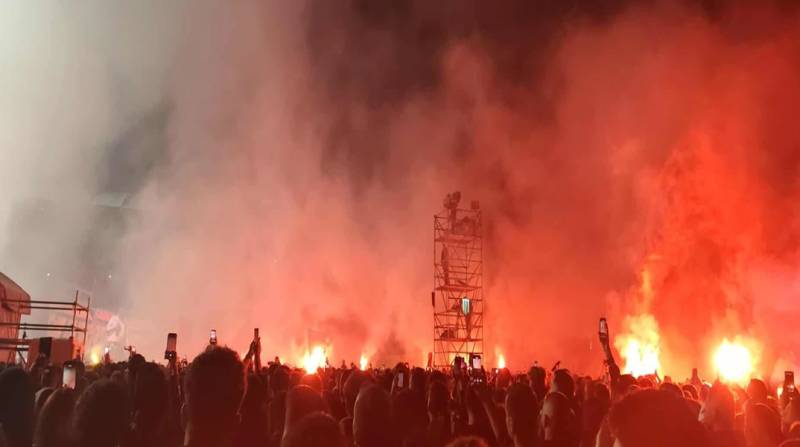 Ο ΛΕΞ έβαλε «φωτιά» στο Καυτανζόγλειο με μια μεγάλη συναυλία (βίντεο)