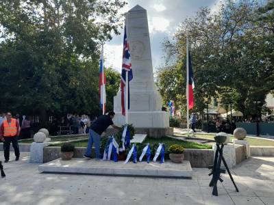 Πύλος: Το… ρωσικό στεφάνι και ο Κανάκης
