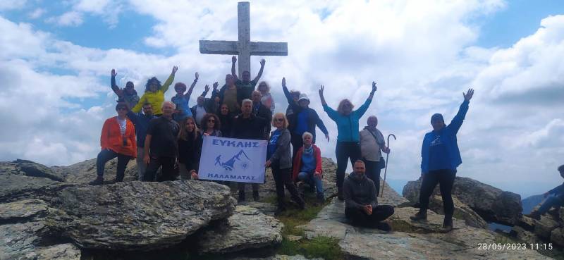 Μαγιάτικες εικόνες στον Βόρειο Ταΰγετο με τον “Ευκλή”
