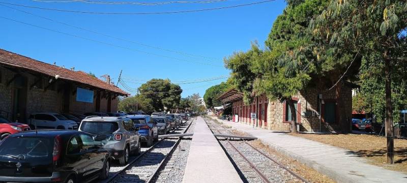 Μεσσίες και σωτήρες σε «Ζάππεια» και πλατείες