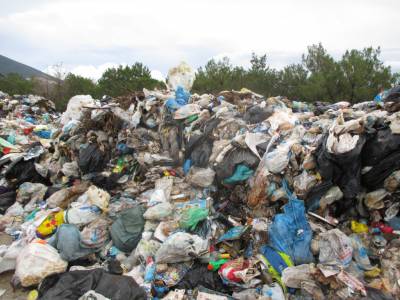 Συμπληρωματική σύμβαση για αποκατάσταση 76 ΧΑΔΑ στην Περιφέρεια Πελοποννήσου