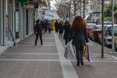 Εκπτώσεις από 30% έως 70% στην Καλαμάτα